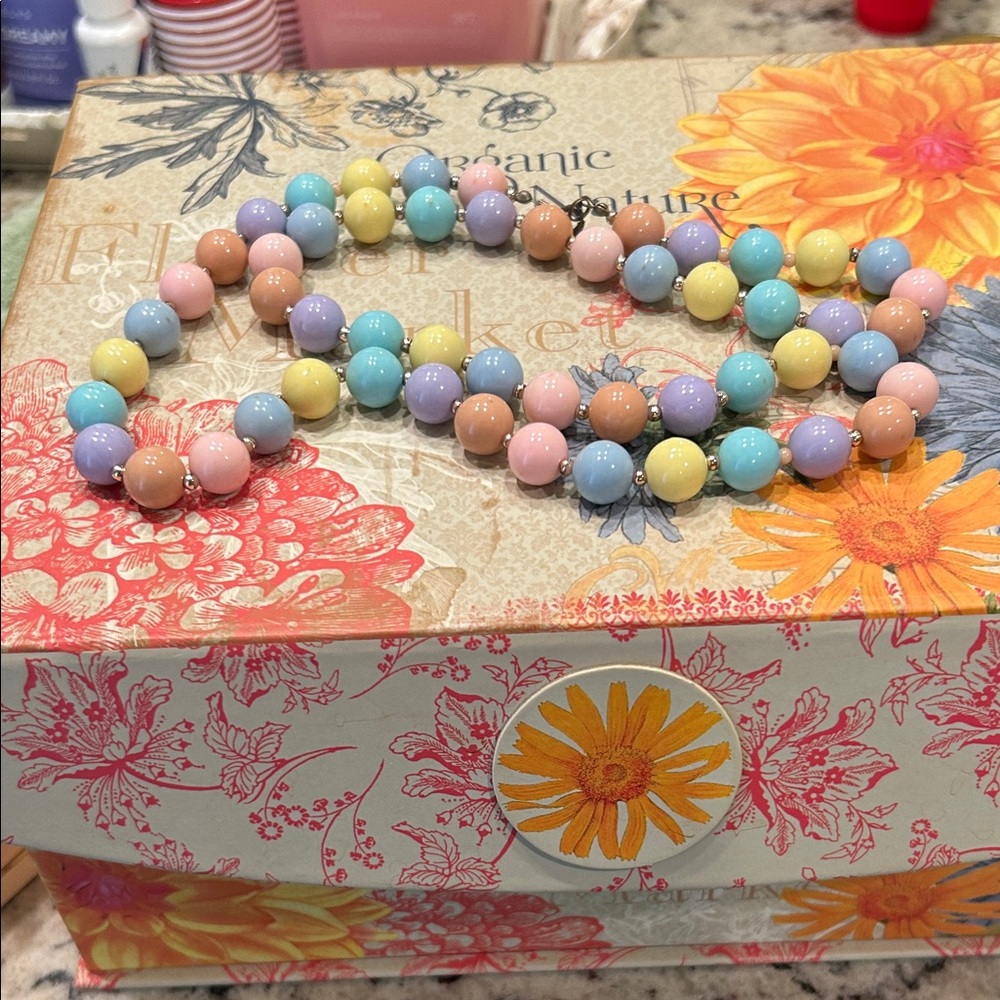 Colorful Beaded Necklace vintage